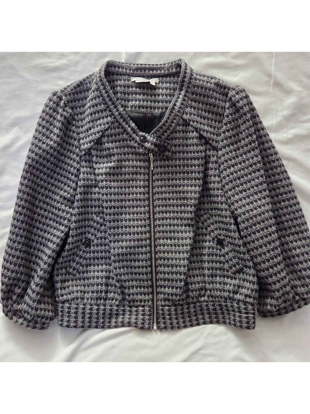 To The Max Bouclé Houndstooth Moto Cropped Jacket Medium